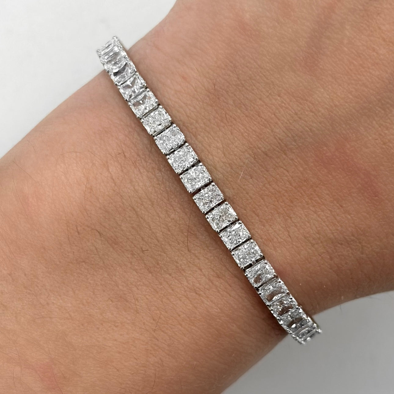 10.95 Cts Natural Diamond Radiant Cut Tennis Bracelet