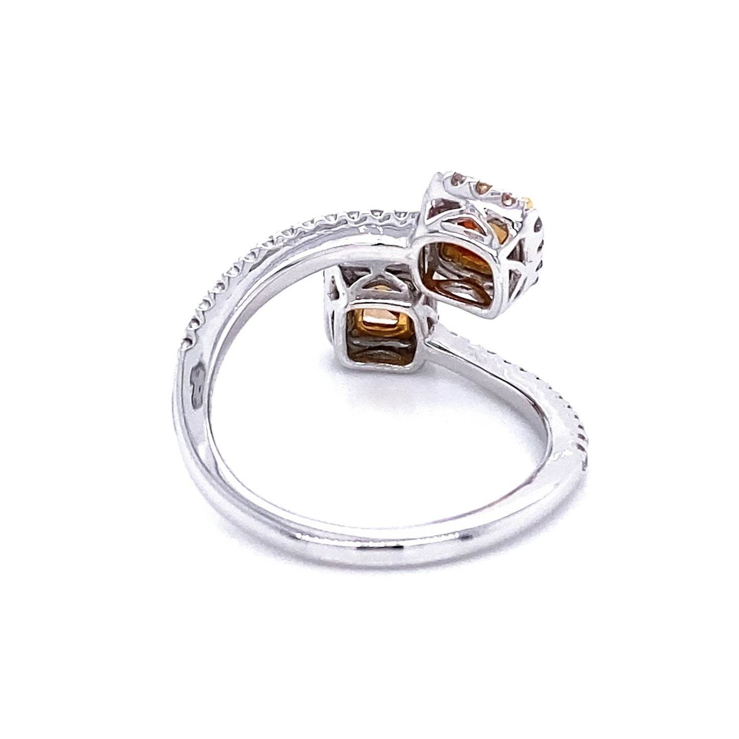 Anillo superpuesto de diamantes naturales de color marrón anaranjado intenso elegante de 18 k Twt 0,84