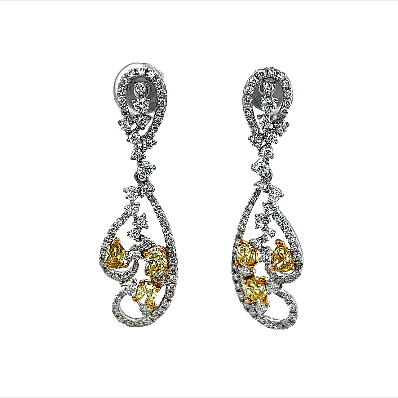 Pendientes amarillos elegantes con mezcla de diamantes naturales de 1,02 quilates